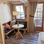 Spannort Family With Common Kitchen And Self Check-in Hotell Engelberg