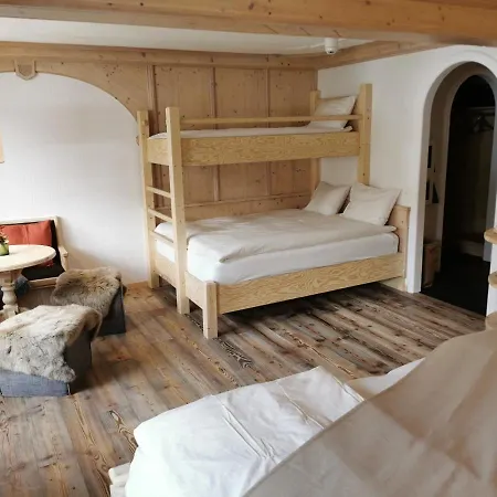 Spannort Family With Common Kitchen And Self Check-in Hotel Engelberg
