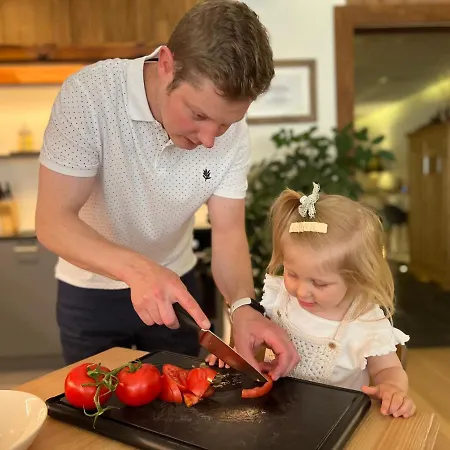 Spannort Family With Common Kitchen And Self Check-in 3*